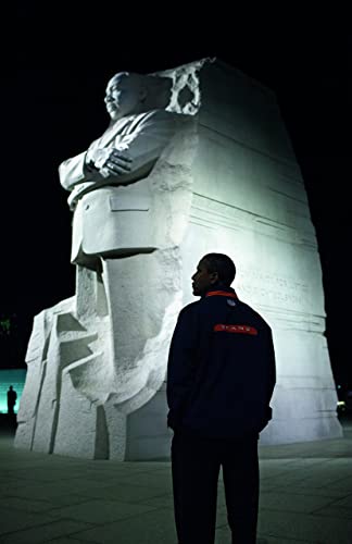 Dream Big Dreams: Photographs from Barack Obama's Inspiring and Historic Presidency (Young Readers)