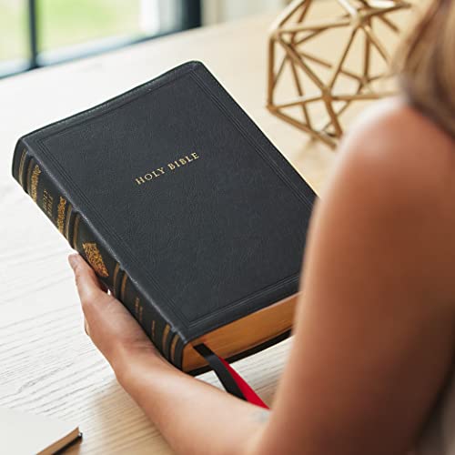 NKJV, Wide-Margin Reference Bible, Sovereign Collection, Leathersoft, Black, Red Letter, Comfort Print: Holy Bible, New King James Version