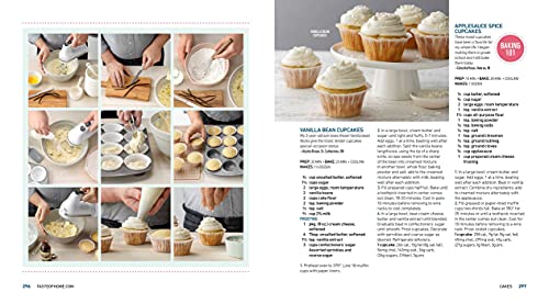 Taste of Home Ultimate Baking Cookbook: 400+ Recipes, tips, secrets and hints for baking success