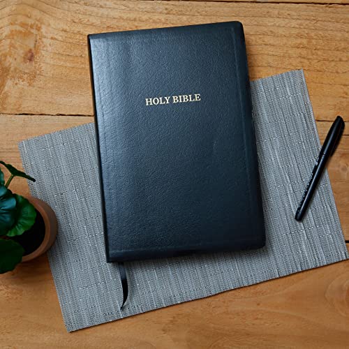 KJV Holy Bible, Super Giant Print Reference Bible, Black Leather-look, Thumb Indexed, 43,000 Cross References, Red Letter, Comfort Print: King James Version