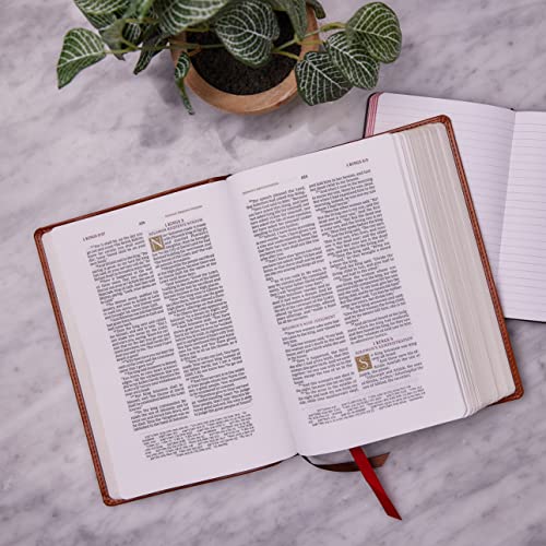 NKJV, Wide-Margin Reference Bible, Sovereign Collection, Leathersoft, Black, Red Letter, Comfort Print: Holy Bible, New King James Version