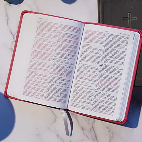 KJV, Thinline Bible, Compact, Cloth over Board, Purple, Red Letter, Comfort Print: Holy Bible, King James Version