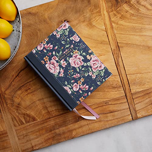 NKJV, Journal the Word Bible, Cloth over Board, Gray Floral, Red Letter, Comfort Print: Reflect, Journal, or Create Art Next to Your Favorite Verses